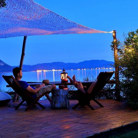 Mytilíni Beach Front Villa Melani מראה חיצוני תמונה