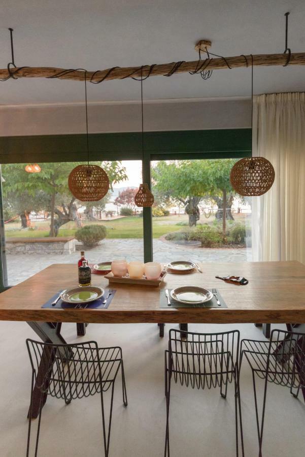 Mytilíni Beach Front Villa Melani מראה חיצוני תמונה